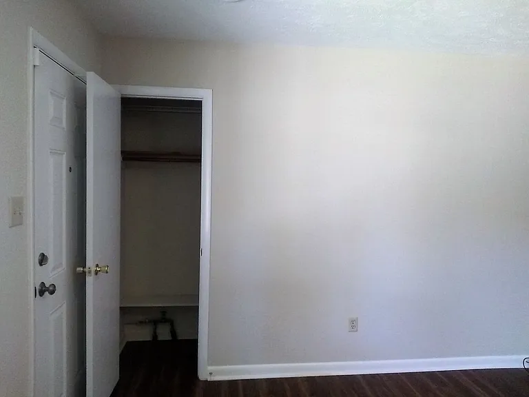7501 Martha Ct — Photo 11
