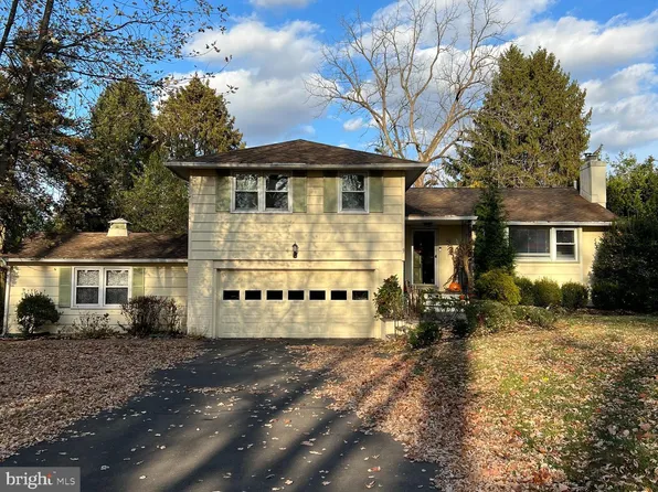 305 Llewellyn Rd, Ambler, PA 19002