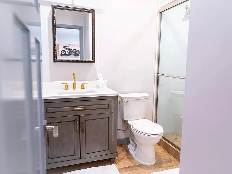 6215 Carpenter Ave — Photo 15