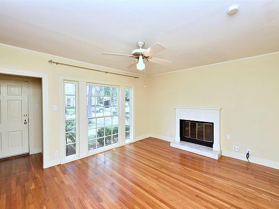 3rd image of 4008 Tennyson St