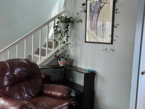 5th image of 1125 Everest Rd