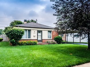 8353 S Kenton Ave, Chicago, IL 60652