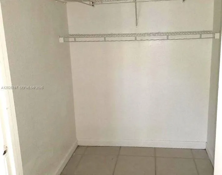 4812 Washington St #7 — Photo 8