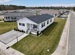 28 Redwood Ln, Mays Landing, NJ 08330