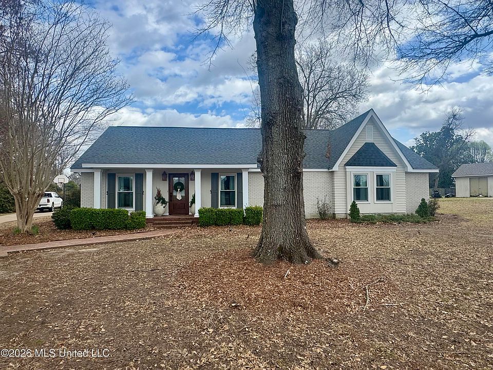 1st image of 202 Gayle Dr