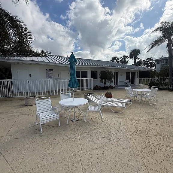 775 John Ringling Blvd #33 — Photo 41