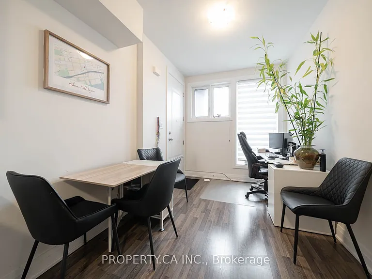 1776 A Lawrence Ave W #1 — Photo 3