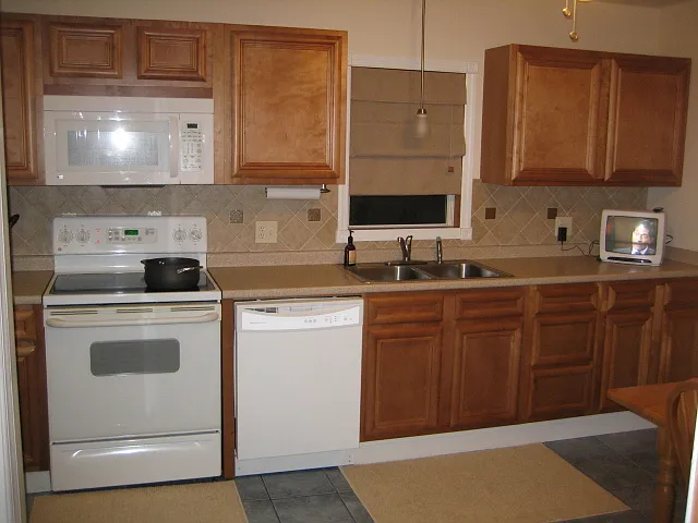 41 E Kerr St — Photo 4