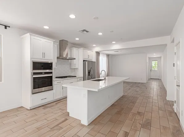 17282 W Surrey Dr, Surprise, AZ 85388