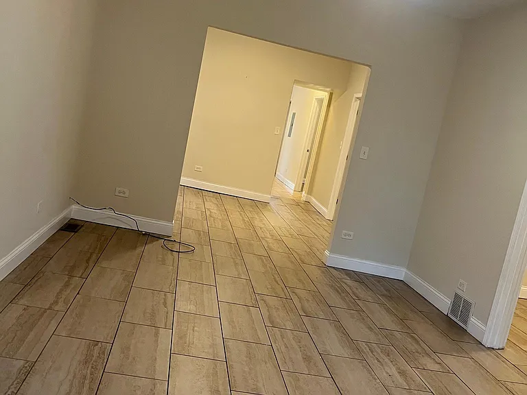 10620 S Avenue H #1 — Photo 3