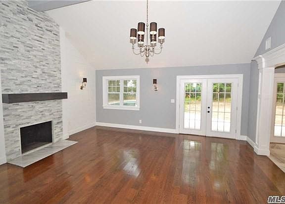 3rd image of 205 Auborn Ave