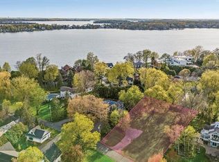 2308 Huntington Point Rd E, Wayzata, MN 55391