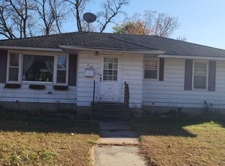 210 16th Ave NE, Austin, MN 55912