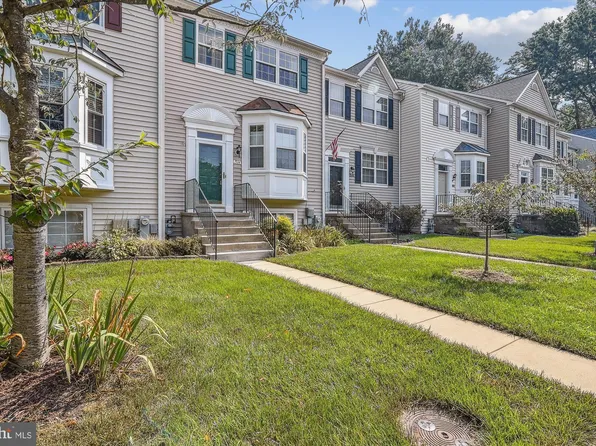 1514 Chester Town Cir, Annapolis, MD 21409