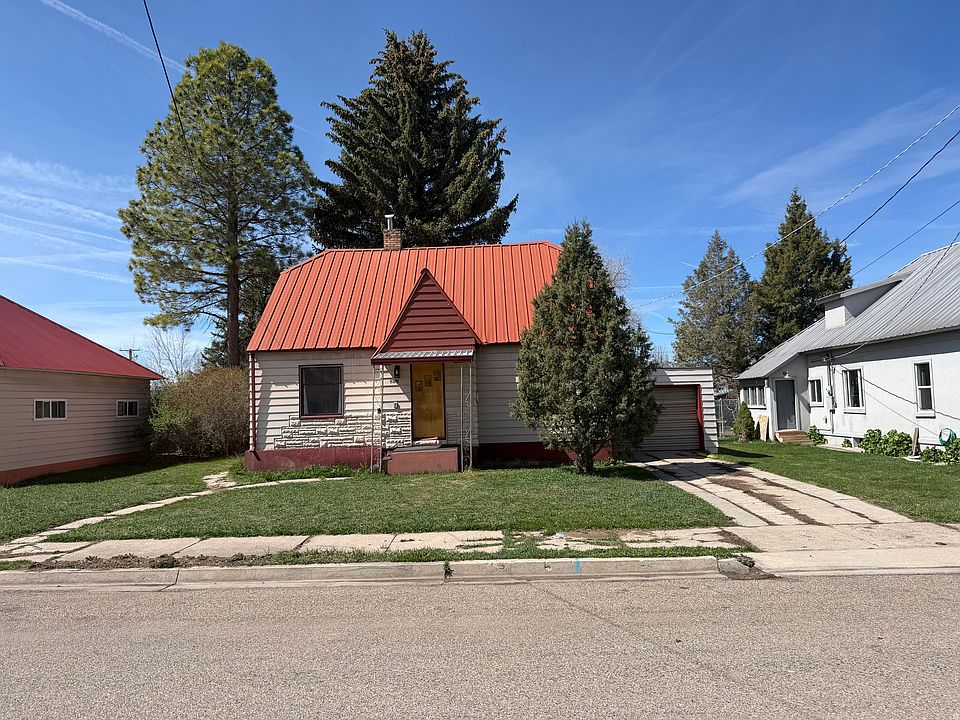 1st image of 313 N 9th St
