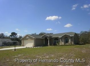 7475 Nightingale Rd, Weeki Wachee, FL 34613