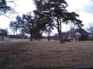 202 W Caldwood Dr, Beaumont, TX 77707