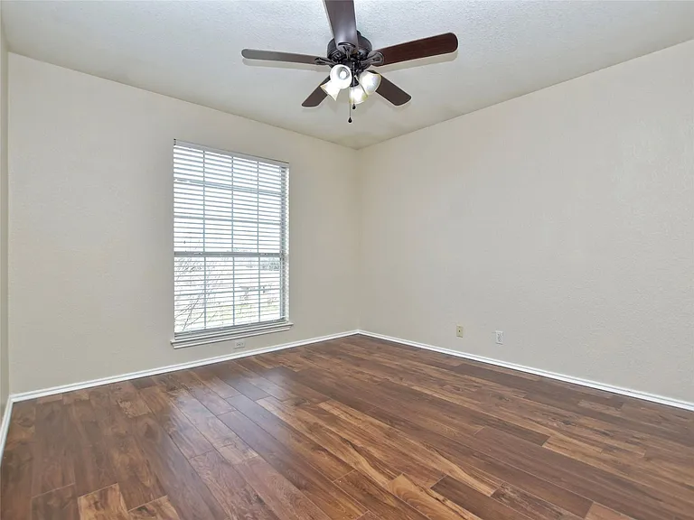 2205 Southeastern Trl — Photo 17