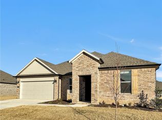 443 N Goose Xing, Farmington, AR 72730