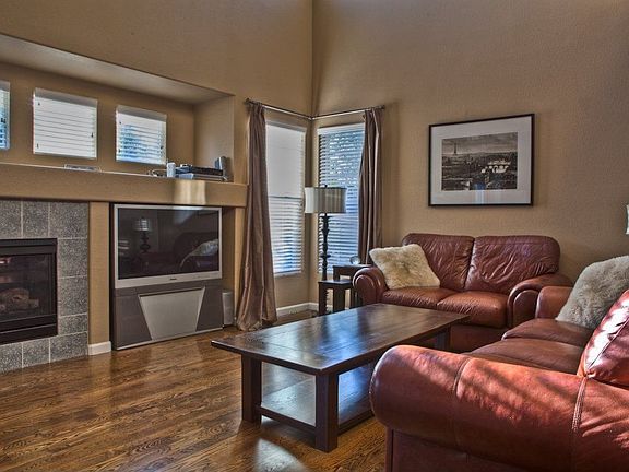 3rd image of 4617 Lucca Dr
