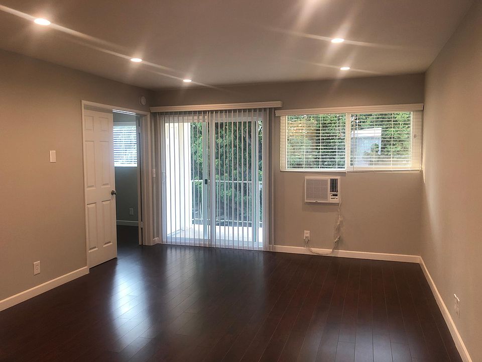 1st image of 2427 4th St #103
