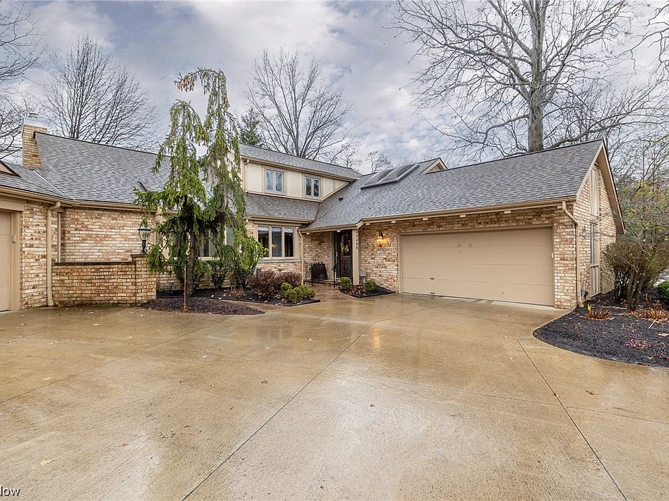 1st image of 23285 Pheasant Ln