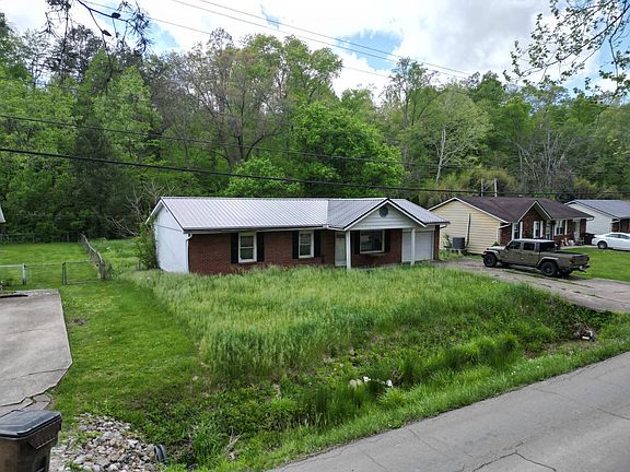 2nd image of 2442 Shopes Creek Rd