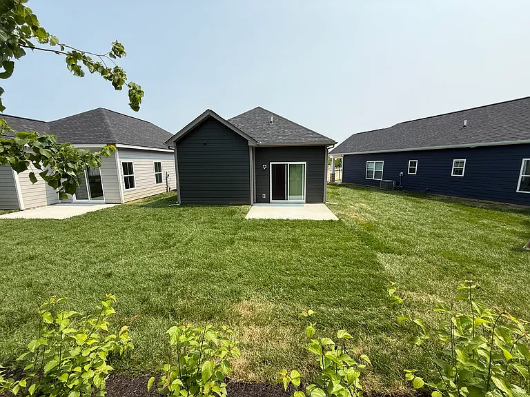 826 Rosemary Ln — Photo 13