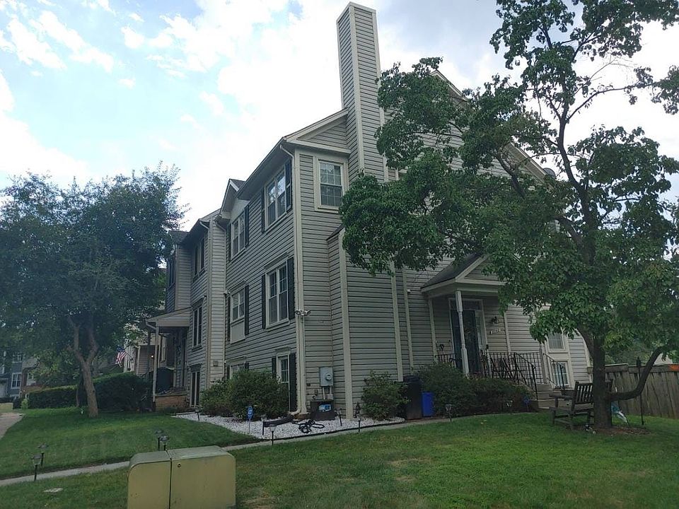 2nd image of 8736 Delcris Dr