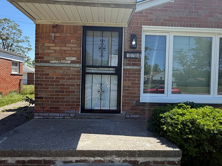 15753 Ellis St — Photo 3