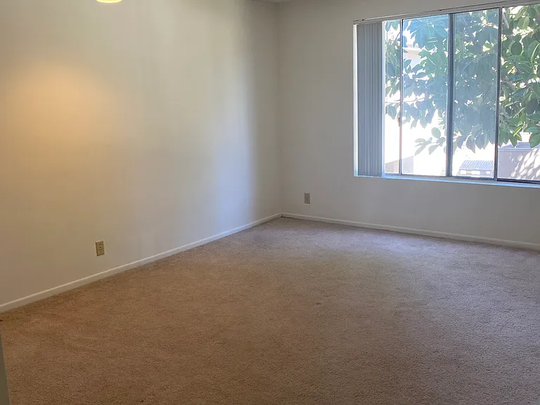 11425 Rochester Ave #2 — Photo 20