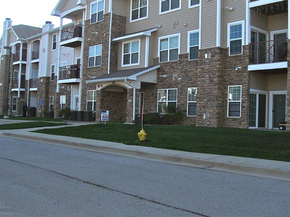 1st image of 1331 SE University Ave Unit 110