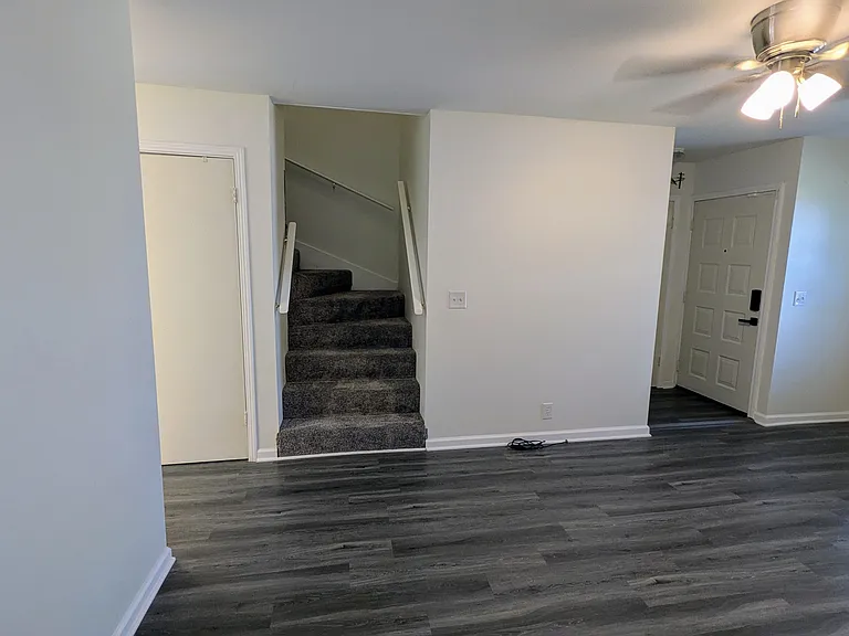 510 Basswood Ave #4 — Photo 9