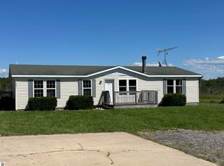 11130 N Us Highway 31, Charlevoix, MI 49720