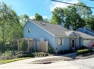1 Pond Dr #1, Rocky River, OH 44116
