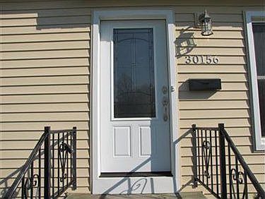 4th image of 30156 Truman Ave