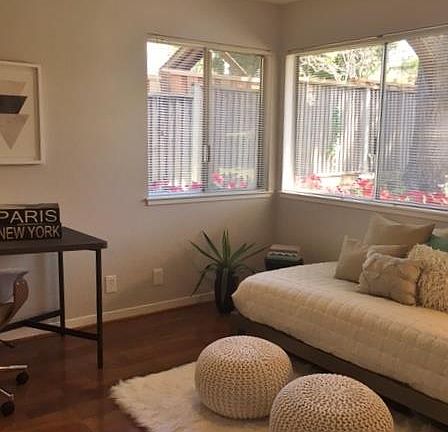 3rd image of 10142 Amador Oak Ct