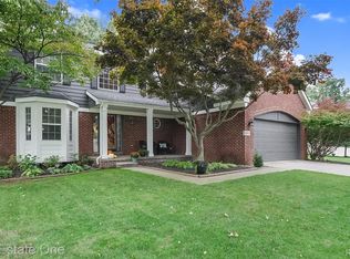 5613 Adderstone Dr, Clarkston, MI 48346