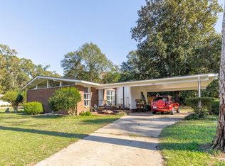 221 Sun Valley Dr, Americus, GA 31709