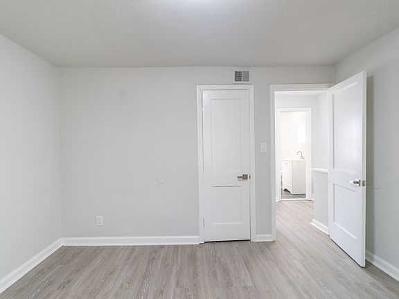 5th image of 120 Yorke St #A1