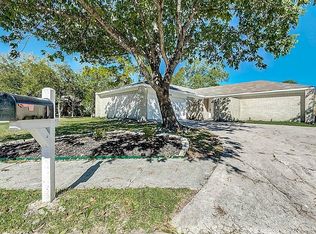 9833 Finch Ct, Conroe, TX 77385