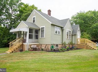 2 Irving Pl, Claymont, DE 19703