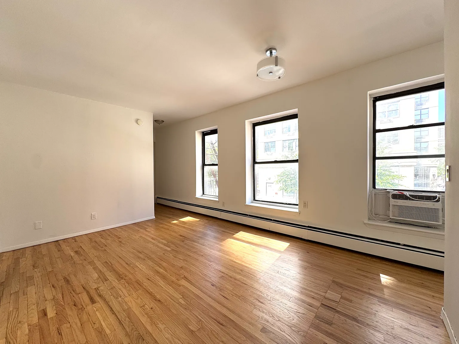 246 East 26th Street — Photo 1