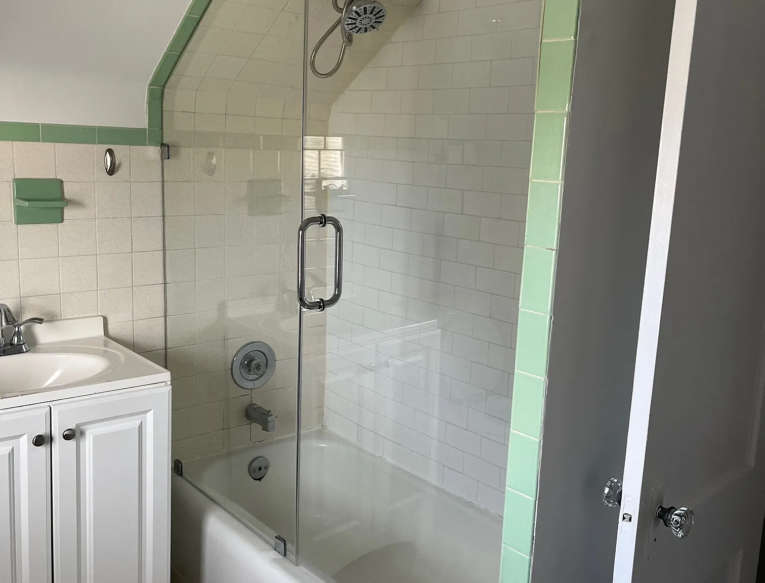 1 bed, 650 sqft, $1,600 — Photo 4