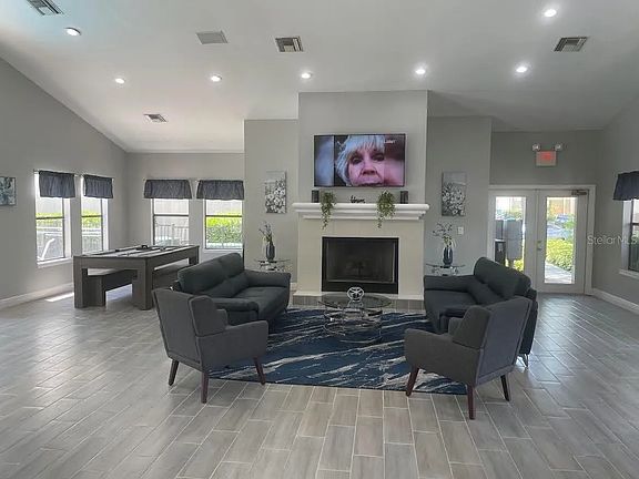 2nd image of 3016 Parkway Blvd APT 105