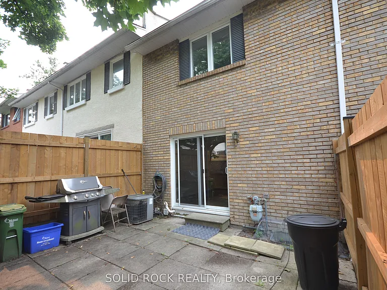 2688 Draper Ave W — Photo 20