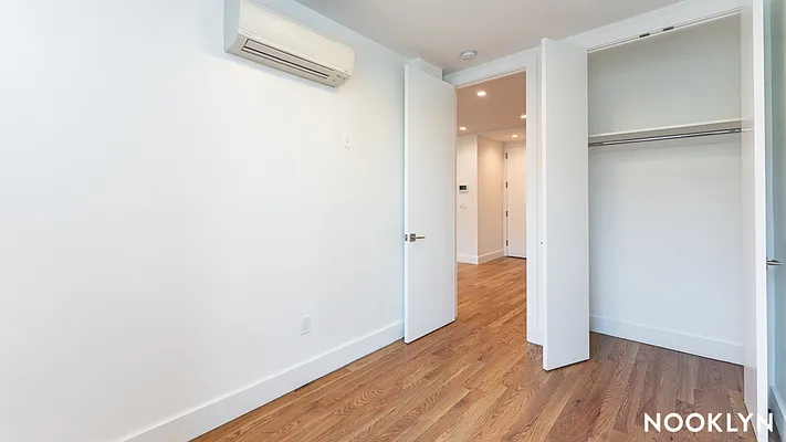 Rented by Nooklyn NYC LLC | media 41