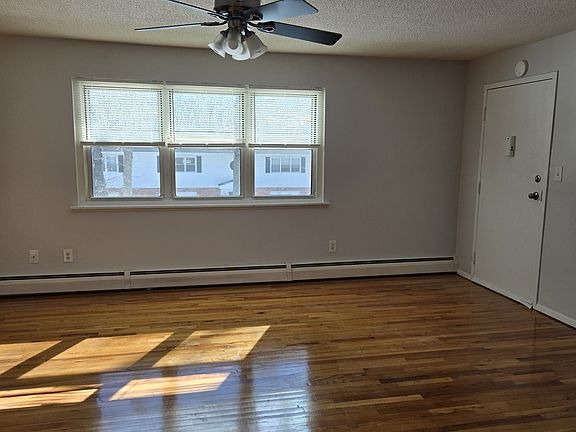 5th image of 474 Oak Ave