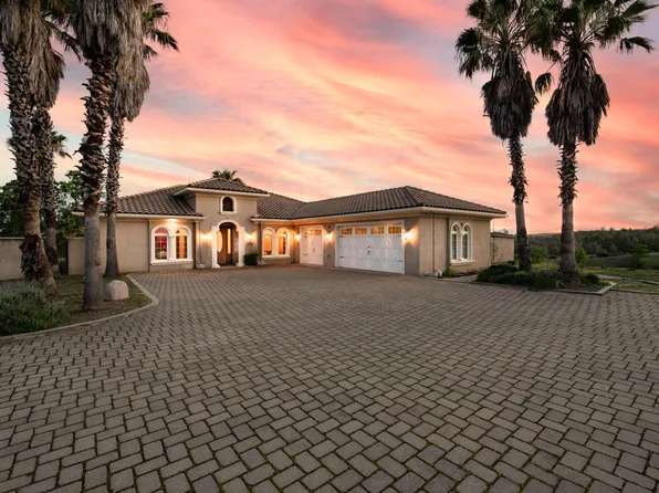 4684 Oak Glen Dr, Redding, CA 96001