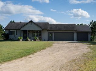W5575 Bills Ln, Necedah, WI 54646